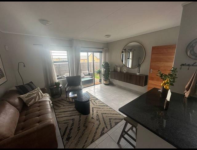 3 BEDROOM TOWNHOUSE FOR SALE IN AMBERFIELD